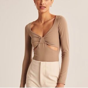 Abercrombie & Fitch Twist-Knot Cutout Long-Sleeve Bodysuit in Taupe